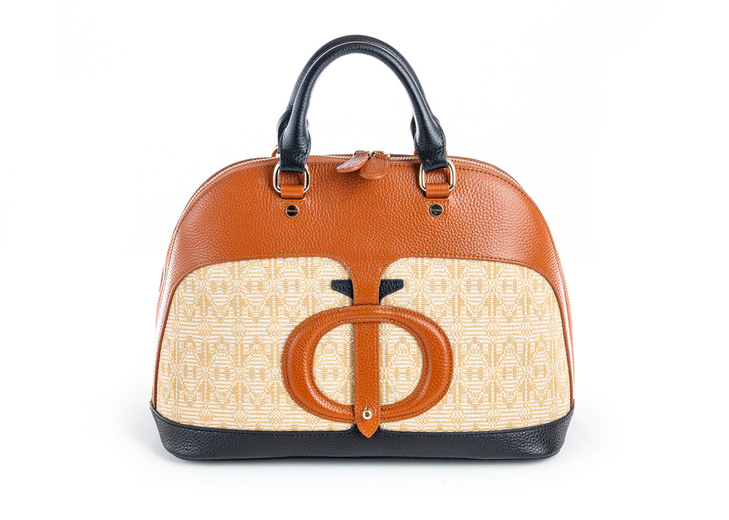 The brown Dorine bag 195,000 cfa