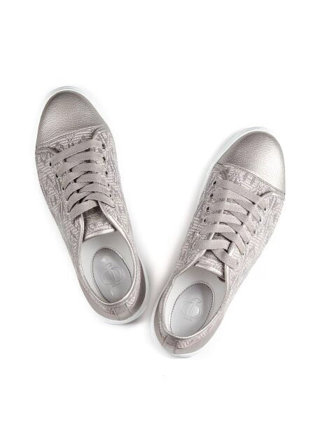 Silver Rabia